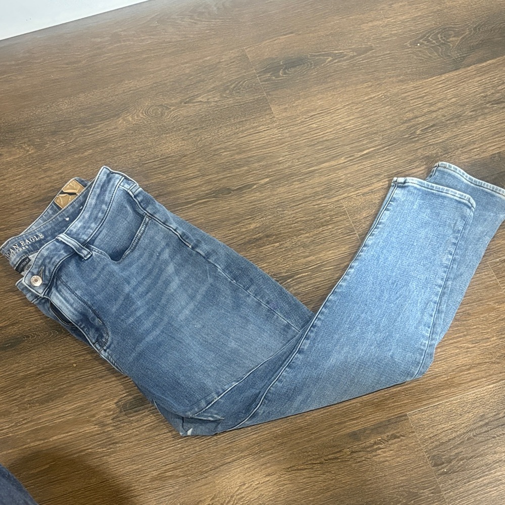 American Eagle Outfitters Light Blue Super Stretch Jeans